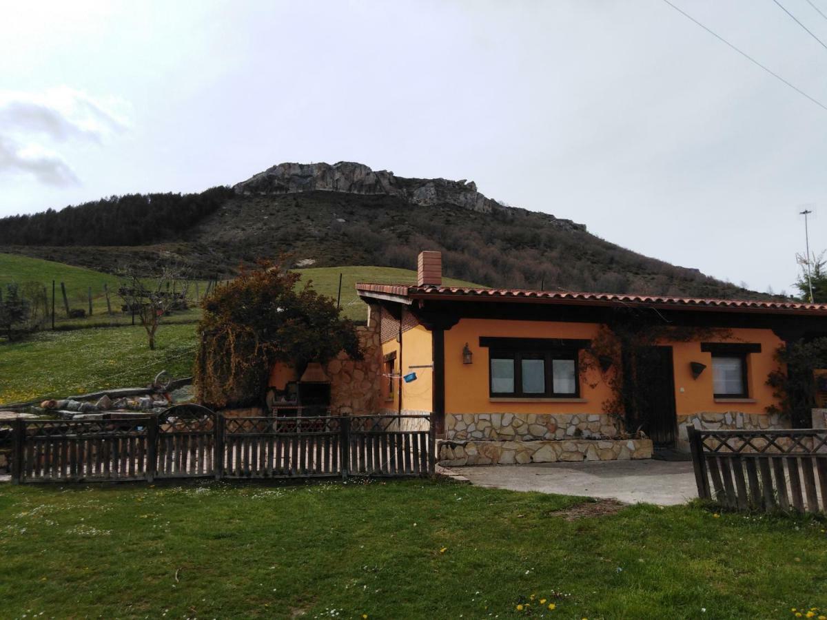 Casa Las Ninas Quintanahedo Bagian luar foto